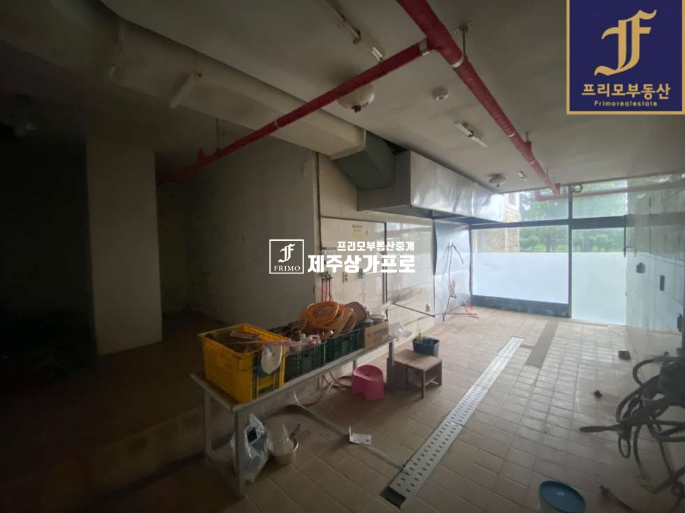 제주 제주시 조천읍 대흘리 제주시 조천읍 대흘리 약70평 1층 구분상가 매매/호실 같이 매매도가능/2종근생/음식점가능 매매 매물번호 10372 사진 6