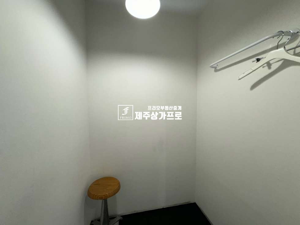 제주 제주시 이도이동 제주시 이도이동 시청인근 노출 좋은 1층상가/내부화장실o/업종변경가능 연세 매물번호 12411 사진 8