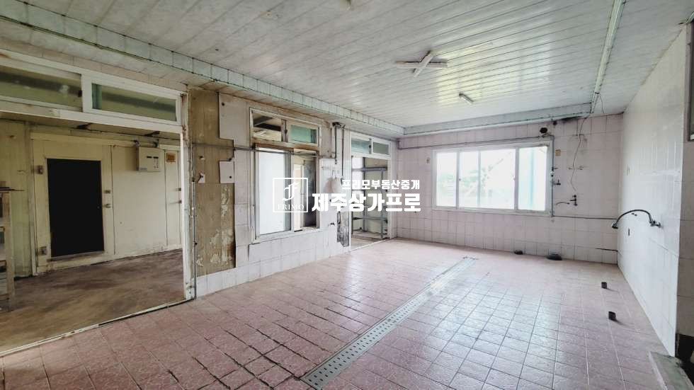 제주 제주시 한림읍 한림리 한림중심가/대로변/넓은 주차장, 직원숙소 확보된/고깃집 가능한 2건물 상가 임대 연세 매물번호 12944 사진 6