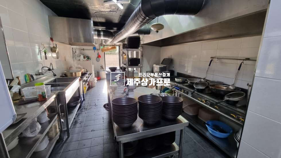 제주 제주시 이도이동 ((이도광장,대형 식당)) 넓은 주차장 확보 월세 매물번호 11916 사진 5