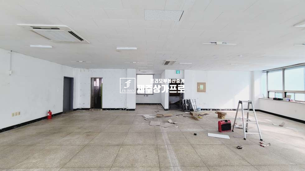 제주 제주시 도남동 도남동/성원아파트 앞/신성로 도로변 넓고 저렴한 임대료의 사무실 상가 연세 매물번호 14016 사진 1