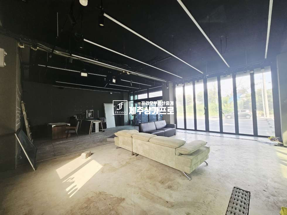 제주 제주시 오라삼동 무권리/넓은주차장/수입차카디테일링/연미마을/판매점 연세 매물번호 13805 사진 2