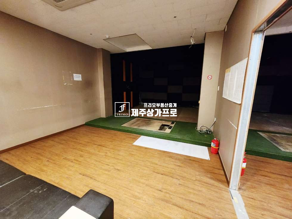 제주 제주시 애월읍 상귀리 애조로/상귀교차로/넓은평수/넓은주차장/대형상가 임대 연세 매물번호 14623 사진 2