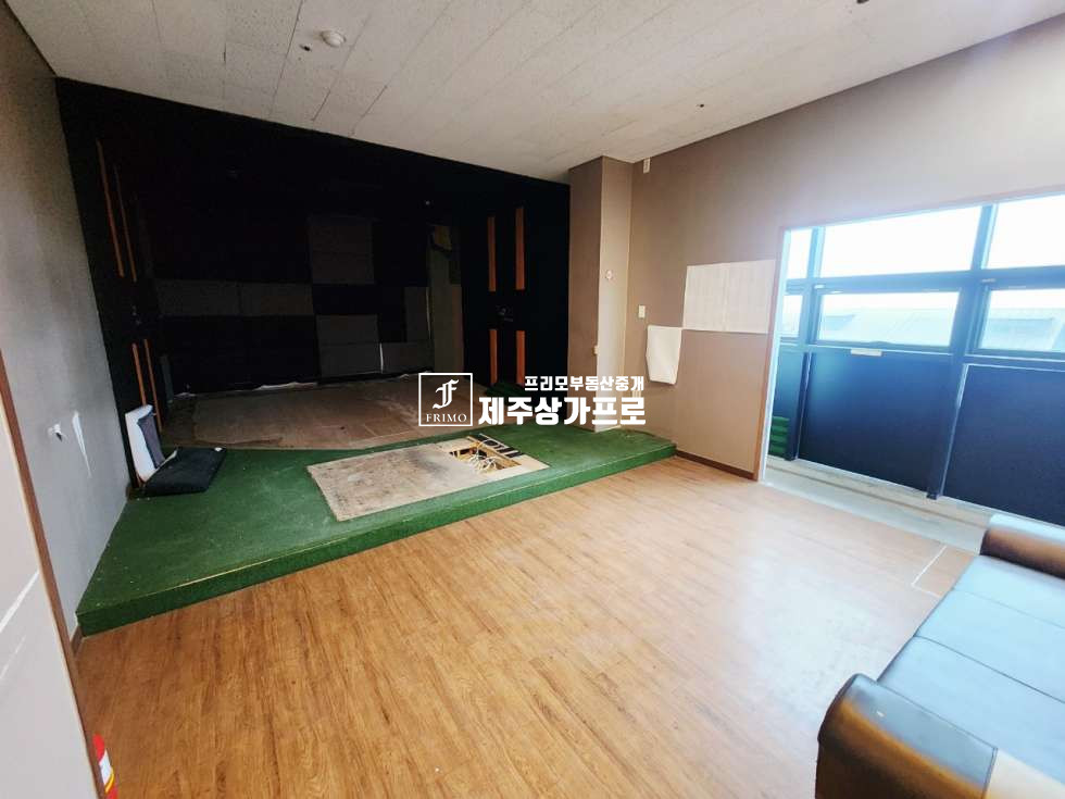제주 제주시 애월읍 상귀리 애조로/상귀교차로/넓은평수/넓은주차장/대형상가 임대 연세 매물번호 14623 사진 3