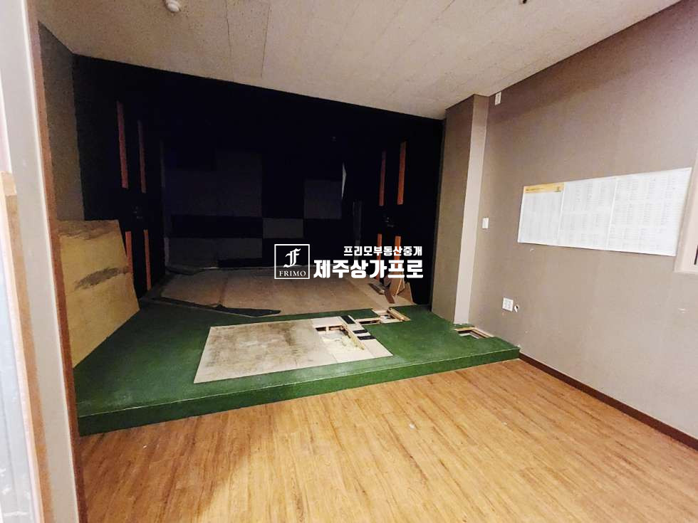 제주 제주시 애월읍 상귀리 애조로/상귀교차로/넓은평수/넓은주차장/대형상가 임대 연세 매물번호 14623 사진 7