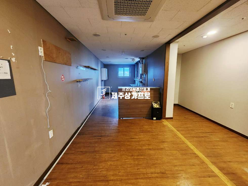 제주 제주시 애월읍 상귀리 애조로/상귀교차로/넓은평수/넓은주차장/대형상가 임대 연세 매물번호 14623 사진 9