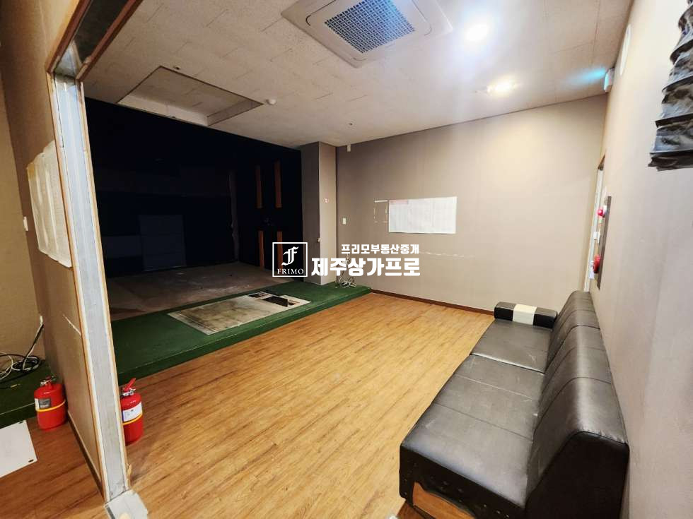 제주 제주시 애월읍 상귀리 애조로/상귀교차로/넓은평수/넓은주차장/대형상가 임대 연세 매물번호 14623 사진 11