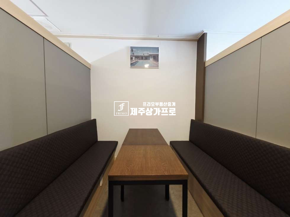 제주 제주시 도남동 무권리/도남시장인근/도남메인상권라인/레트로 빙수집, 카페, 실내포차자리 추천/1층상가 임대 연세 매물번호 14222 사진 4