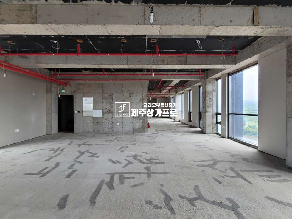 제주 제주시 외도일동 외도일동 크라운마트 인근 깔끔한 넓은 대형 상가 임대 연세 매물번호 11486 사진 1