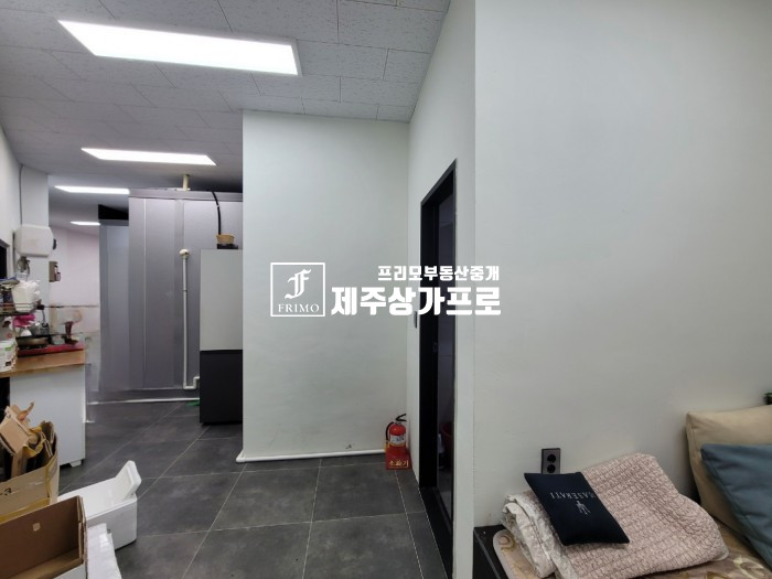 제주 제주시 애월읍 애월리 애월항 인근/토지건축비보다 저렴한 급매/증축 가능 상가건물 통매매 매매 매물번호 11457 사진 3