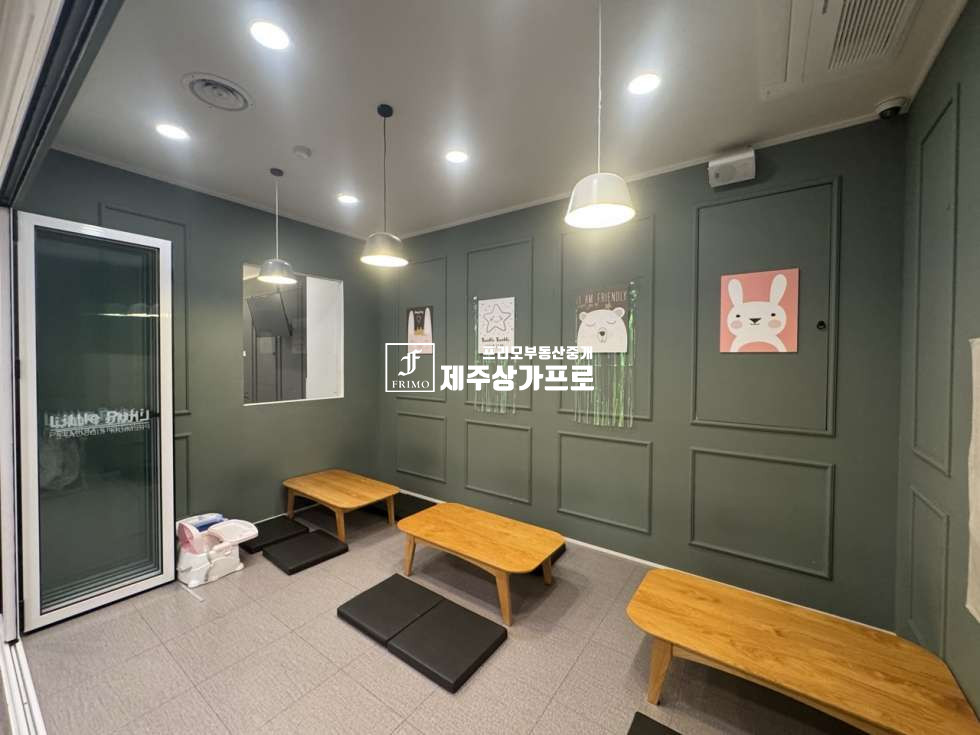 제주 제주시 애월읍 하귀리 제주시 애월읍 하귀1리 대도로변 3층상가임대/주차편리/엘리베이터o/키즈카페양수도/기존고객多 연세 매물번호 14516 사진 4