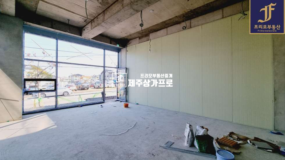 제주 제주시 애월읍 하귀리 무권리/제주시 애월읍 하귀하나로마트앞 1층상가/주차장최상/공용남녀화장실/유동인구최상/전면노출최상 연세 매물번호 14410 사진 1