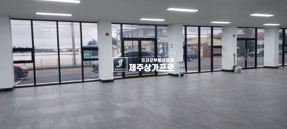제주 제주시 한경면 저지리 분재원입구교차로/버스정류장 앞/2층 건물+토지/수익형, 운영 모두 좋은 건물 매매 매매 매물번호 14821 사진 1