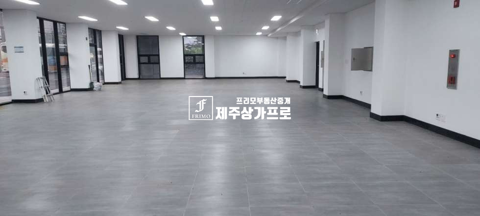 제주 제주시 한경면 저지리 분재원입구교차로/버스정류장 앞/2층 건물+토지/수익형, 운영 모두 좋은 건물 매매 매매 매물번호 14821 사진 2