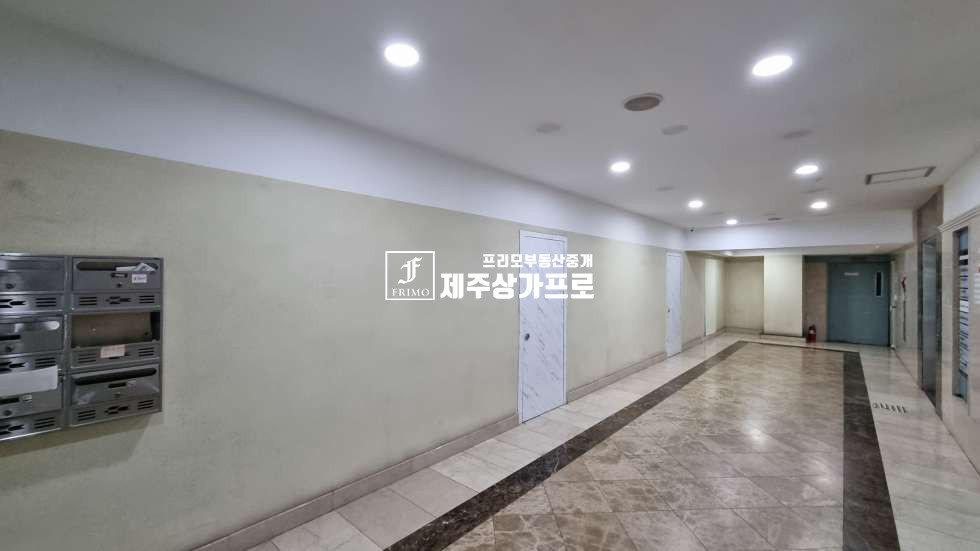 제주 제주시 노형동 ((연북로,무권리))매인거리에 위치한 1층상가/즉시입주/공실 연세 매물번호 12582 사진 3