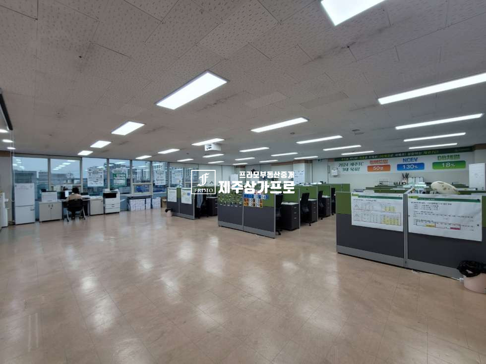 제주 제주시 노형동 ((연북로,무권리))매인거리에 위치한 4층상가/76평 연세 매물번호 13386 사진 1