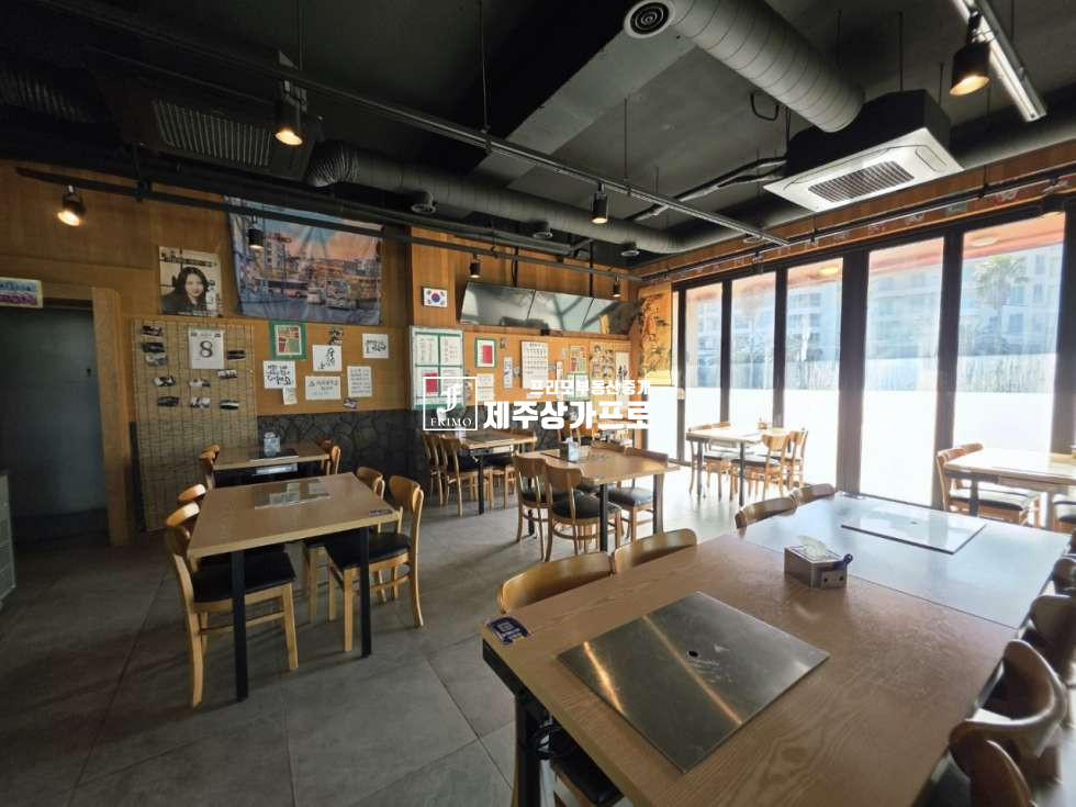 제주 제주시 조천읍 함덕리 ★함덕 소노벨인근/먼 바다뷰/내부 시설, 인테리어완벽/주차 너무~ 좋은/1층/일반음식점/양도양수★ 연세 매물번호 14907 사진 2