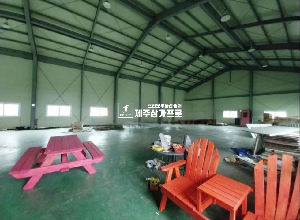 제주 서귀포시 성산읍 신풍리 ★일주동로/대로변/1056평/10m, 8m/창고, 사무실, 직원숙소완비/통임대, 매매동시진행/건물2동★ 월세 매물번호 14925 사진 7