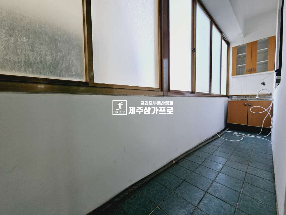 제주 제주시 이도이동 무권리/제주시 이도이동 연삼로 대로변 2층상가/사무실,병원,학원으로 추천/엘리베이터O/내부화장실O 연세 매물번호 14931 사진 6