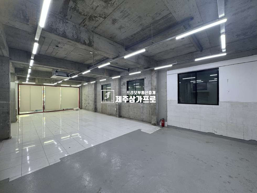 제주 제주시 일도이동 무권리/제주시 일도이동 인제사거리 대도로변 1층상가/내부화장실o/업종제한없음/노출도최상/주차편리 연세 매물번호 14947 사진 2