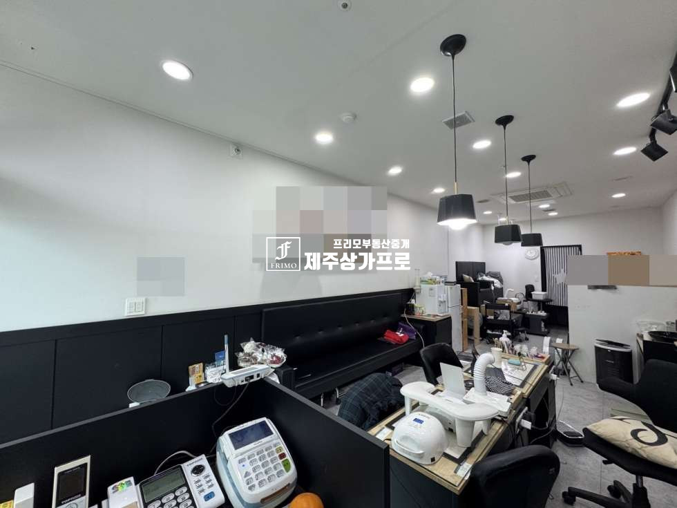 제주 제주시 노형동 제주시 노형동 본죽사거리 인근 1층상가/외부남녀화장실/주차장구비완료/합리적인시설비 연세 매물번호 14979 사진 1