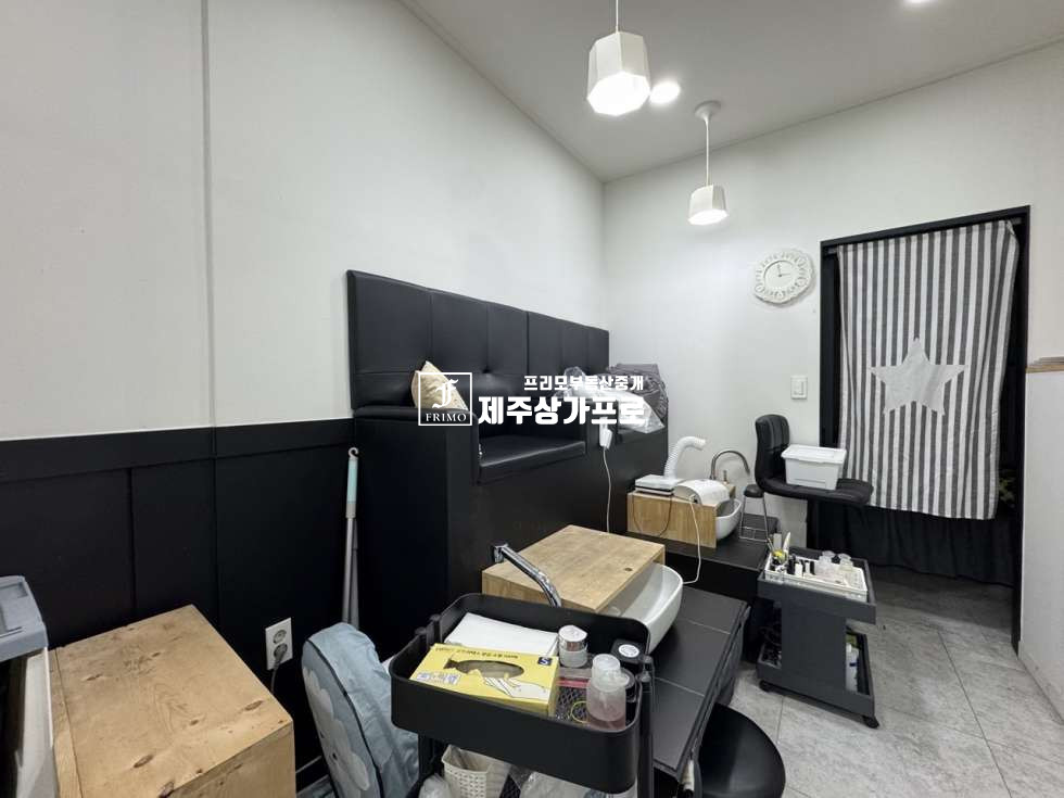 제주 제주시 노형동 제주시 노형동 본죽사거리 인근 1층상가/외부남녀화장실/주차장구비완료/합리적인시설비 연세 매물번호 14979 사진 4