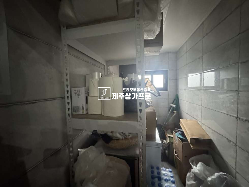 제주 제주시 노형동 무권리/제주시 노형동 애조로 접한 2층상가/약88평/옥상추가활용가능/넓은주차장/내부인테리어A급 연세 매물번호 14985 사진 7