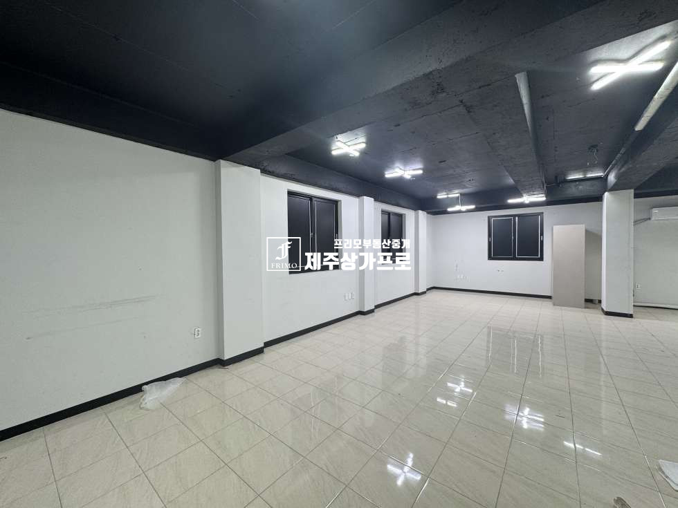 제주 제주시 아라일동 무권리/제주시 아라일동 2층 상가임대/약51평/내부화장실2개/업종제한없음/즉시입주가능/저렴한임대료 연세 매물번호 15001 사진 1