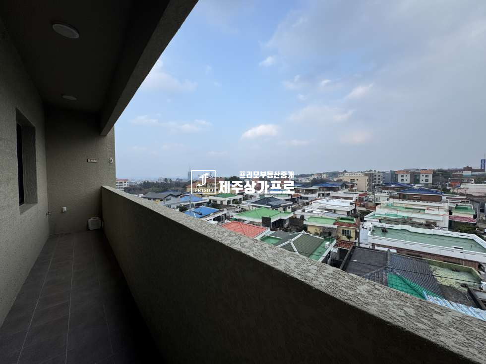 제주 제주시 연동 무권리/제주시 연동 일주서로 대로변 접 전면넓은 1층상가임대/엘리베이터o/주차편리/병의원적극환영 연세 매물번호 15288 사진 15
