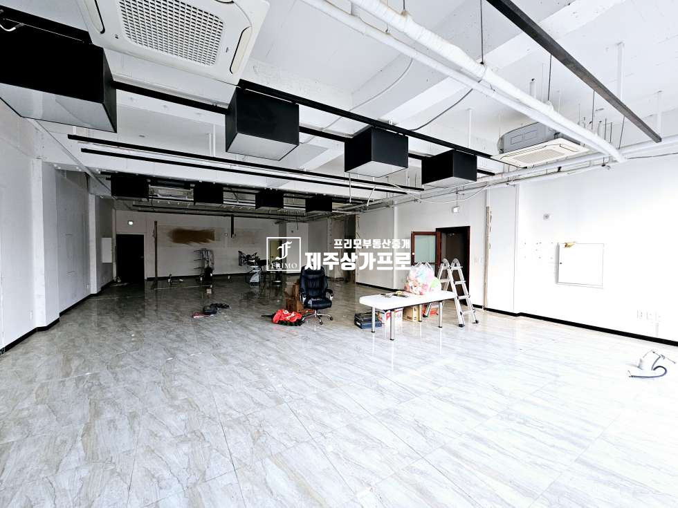 제주 제주시 연동 무권리/노연로/노출최상/2층 사무실 연세 매물번호 13990 사진 1