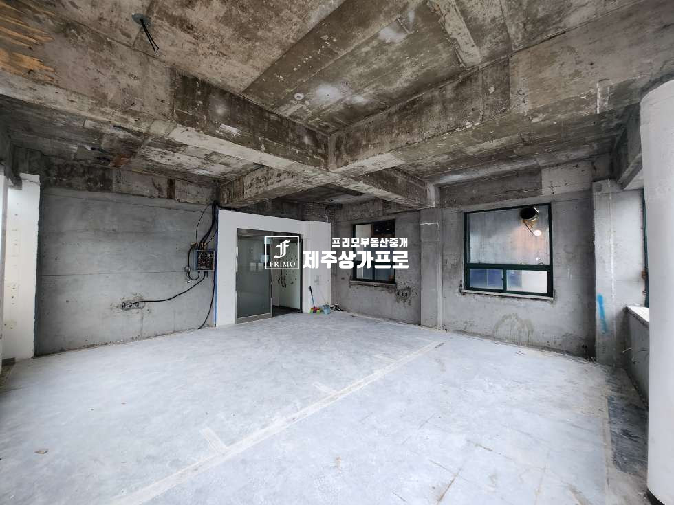 제주 제주시 이도이동 ★제주시청★2층 상가(19평)/일반음식점/중앙로 대로변 연세 매물번호 15097 사진 6