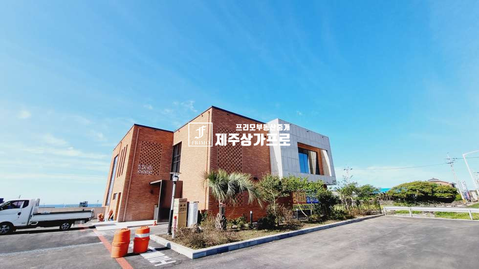 제주 제주시 내도동 ((일주서로,바다뷰))넓은 주차장,뷰맛집 연세 매물번호 12679 사진 1