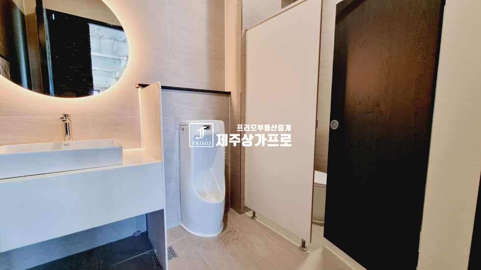 제주 제주시 내도동 ((일주서로,바다뷰))넓은 주차장,뷰맛집 연세 매물번호 12679 사진 9