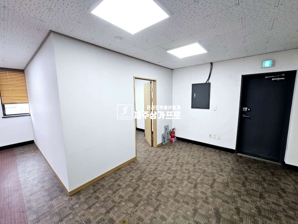제주 제주시 연동 무권리/사무실/승강기 ㅇ / 지하주차장 연세 매물번호 14283 사진 2