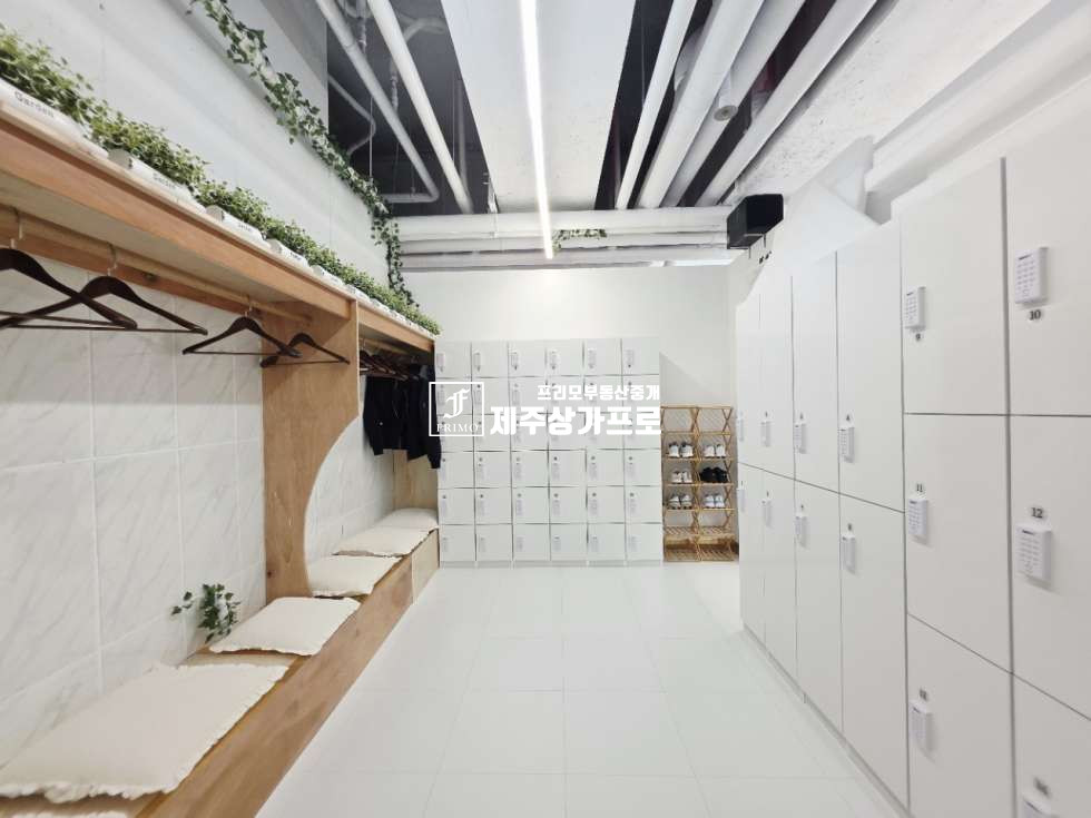 제주 제주시 연동 ★연북로 대로변/인테리어 최상/평수대비 저렴/대형 상가/필라테스, 요가, PT샵 추천/상가임대★ 연세 매물번호 15387 사진 8