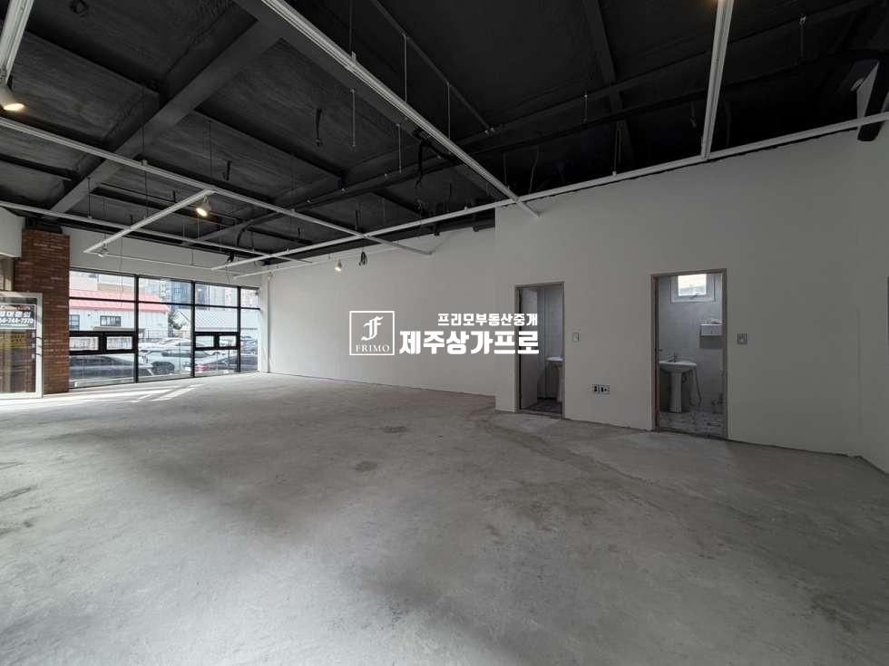 제주 제주시 이도이동 ★무권리~~!!중앙로안쪽/고산동산길/전면넓은/1층/코너/27평/상가임대★ 연세 매물번호 15165 사진 3