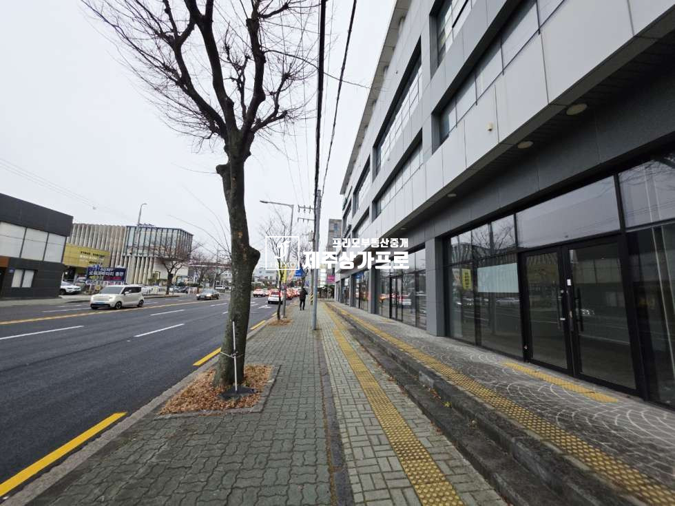 제주 제주시 오라일동 ★무권리~~!!/대형/전용165평/1층/연삼로인근,오남로대로변/주차장 확보된/상가임대★ 연세 매물번호 15039 사진 4