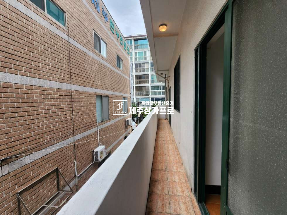 제주 제주시 노형동 ★무권리~~!!/노형오거리~본죽사거리사이/38평/즉시입주, 업무가능/사무실 상가 임대★ 연세 매물번호 15215 사진 6