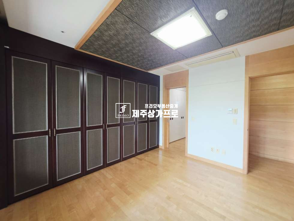 제주 제주시 도남동 무권리/정부청사인근/공영주차장, 건물내 주차장 확보된/대형평수/리모델링중인 상가점포 연세 매물번호 14560 사진 18