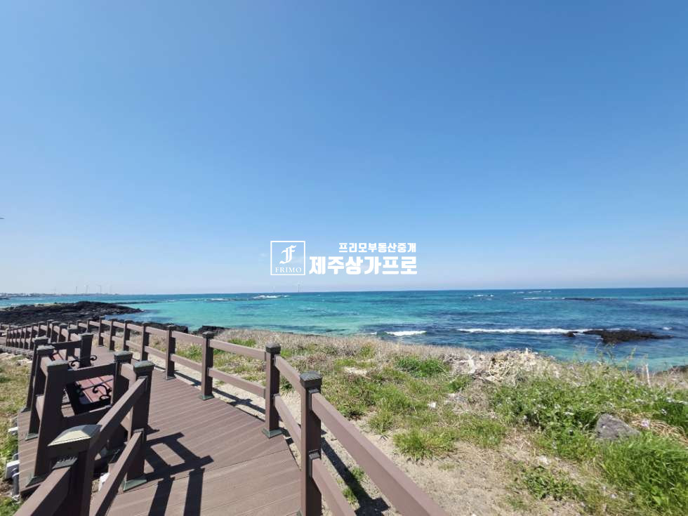 제주 제주시 구좌읍 행원리 ★무권리~~!!/구좌/행원/해맞이해안로 대로변/액자같은 예쁜 바다뷰/1층/31평/통유리/상가임대★ 연세 매물번호 15350 사진 11