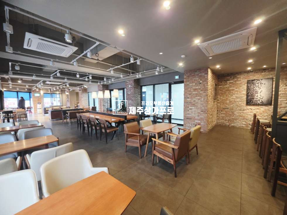 제주 제주시 삼도일동 ★서사로, 전농로 벚꽃거리/1~2층 /70평/대로변/코너자리/성업중인/프랜차이즈 양도 양수 연세 매물번호 15222 사진 6