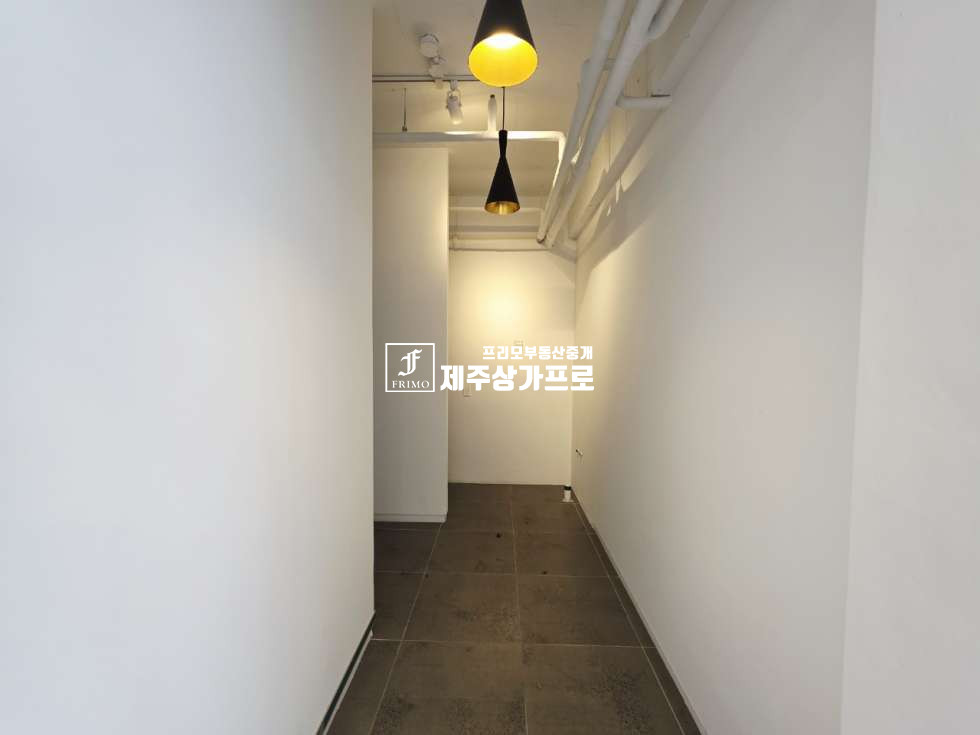 제주 제주시 연동 무권리/한라수목원인근/힐링뷰/ 공방, 사무실 자리 추천/지하 상가 임대 연세 매물번호 14672 사진 8
