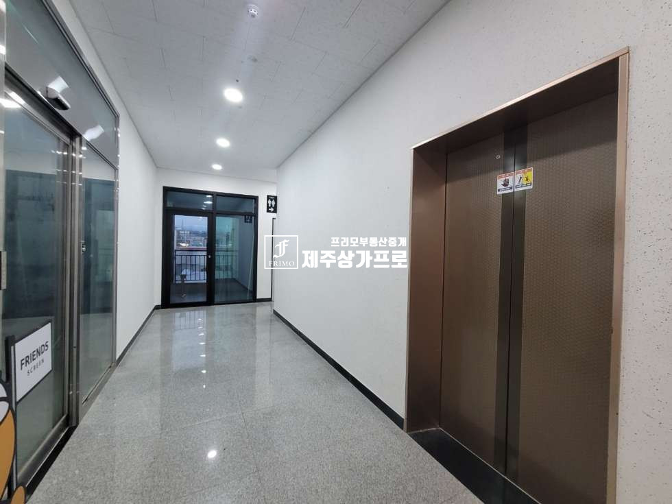 제주 제주시 용담이동 오라사거리, 서광로 대로변/넓은 지상,지하주차완비/스크린골프장 양도양수 연세 매물번호 14662 사진 8