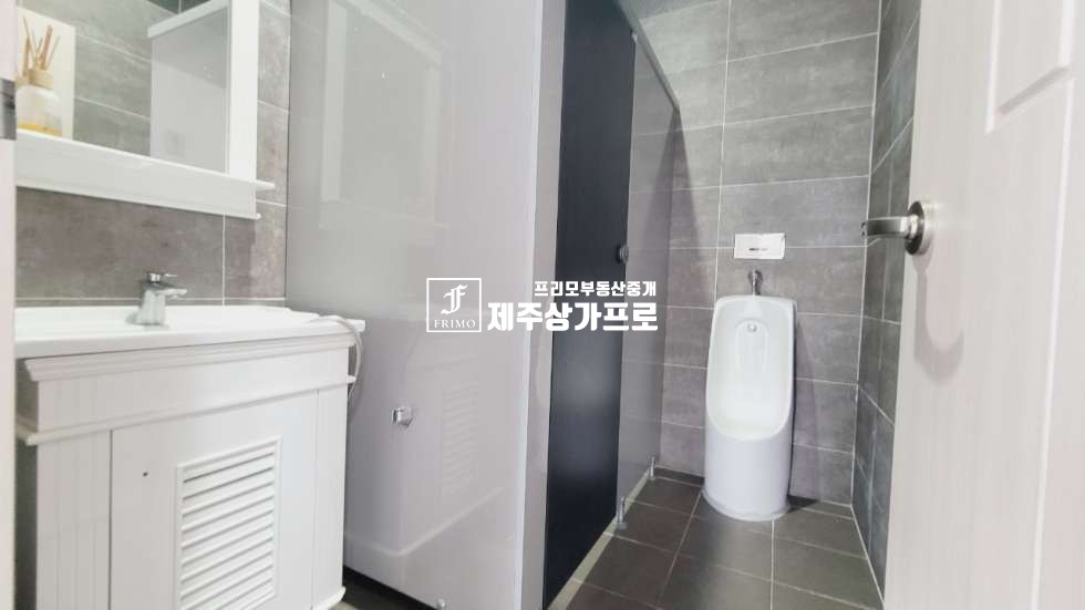 제주 제주시 아라이동 제민신협, 아라초 사거리/ 대로변노출/내부 완벽/ 주차 확보된 깔끔 1층 상가 연세 매물번호 14654 사진 5