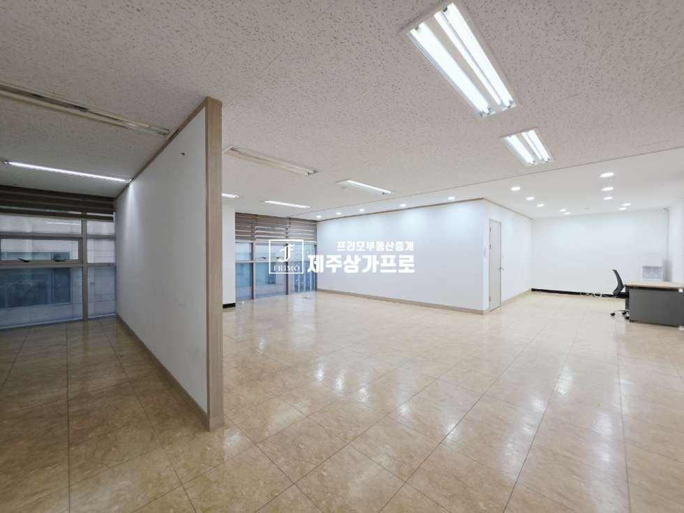 제주 제주시 노형동 ★무권리!!/도령로/대로변/46평/인테리어, 사무실 완비/평수대비 합리적 임대료/상가임대★ 연세 매물번호 14988 사진 1