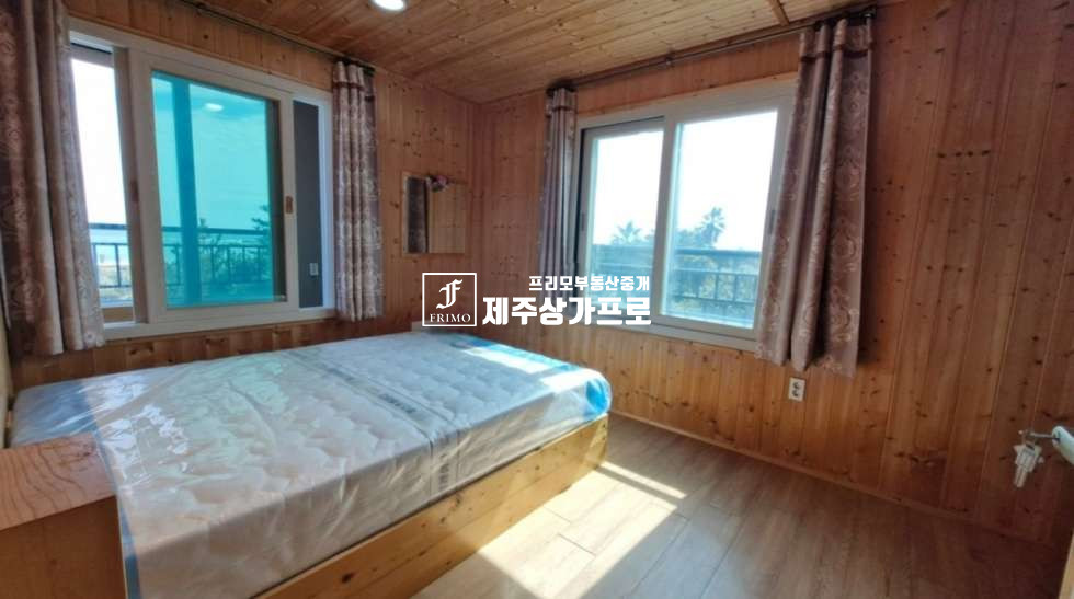 제주 서귀포시 표선면 표선리 ★해수욕장 5분/상가, 민박 운영하며 거주가능/농어촌민박/호실 모두 바다뷰/상가주택 매매★ 매매 매물번호 15423 사진 3