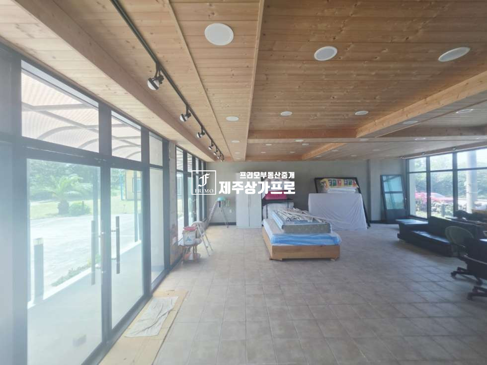 제주 서귀포시 표선면 표선리 ★해수욕장 5분/상가, 민박 운영하며 거주가능/농어촌민박/호실 모두 바다뷰/상가주택 매매★ 매매 매물번호 15423 사진 12