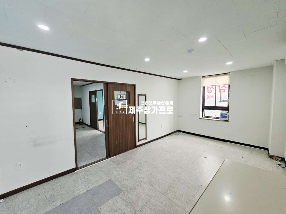 제주 제주시 노형동 대로변 /무권리/사무실/상가, 보증금 임대료 저럼 연세 매물번호 14651 사진 2