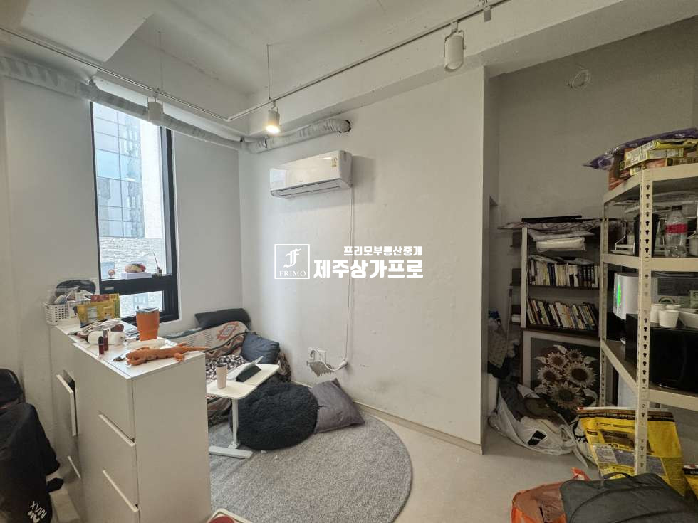 제주 제주시 외도일동 제주시 외도일동 대도로변 코너자리 2층상가/엘베o/주차편리/내부컨디션최상/남녀구분화장실/즉시입주가능 연세 매물번호 15514 사진 6