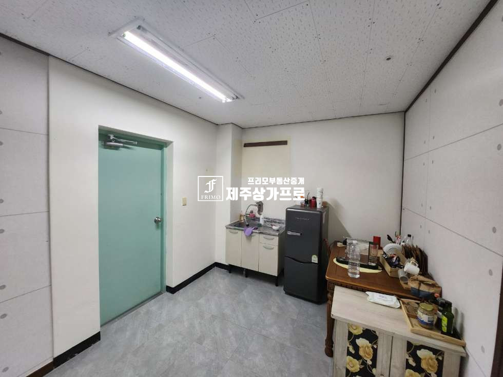 제주 제주시 노형동 ★노형오거리★3층 상가(43평)/사무실/본죽사거리 연세 매물번호 15133 사진 8